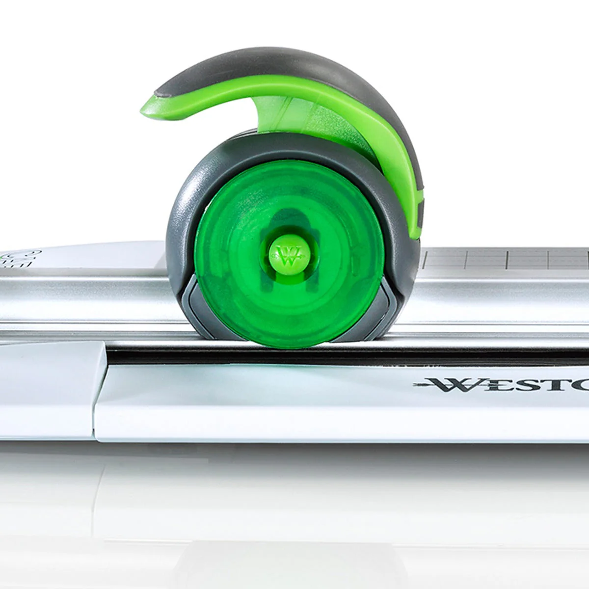 Westcott 12" CarboTitanium Bonded 45mm Rotary Metal Base Trimmer (16718) - Image 4