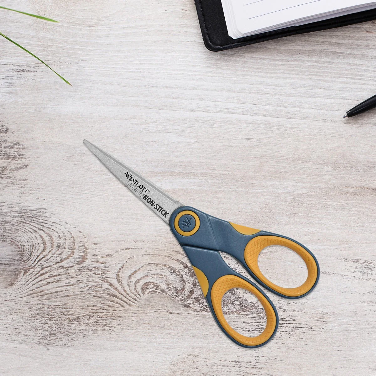 Westcott 5" Straight Titanium Bonded Non-Stick Scissors (14881) - Image 6