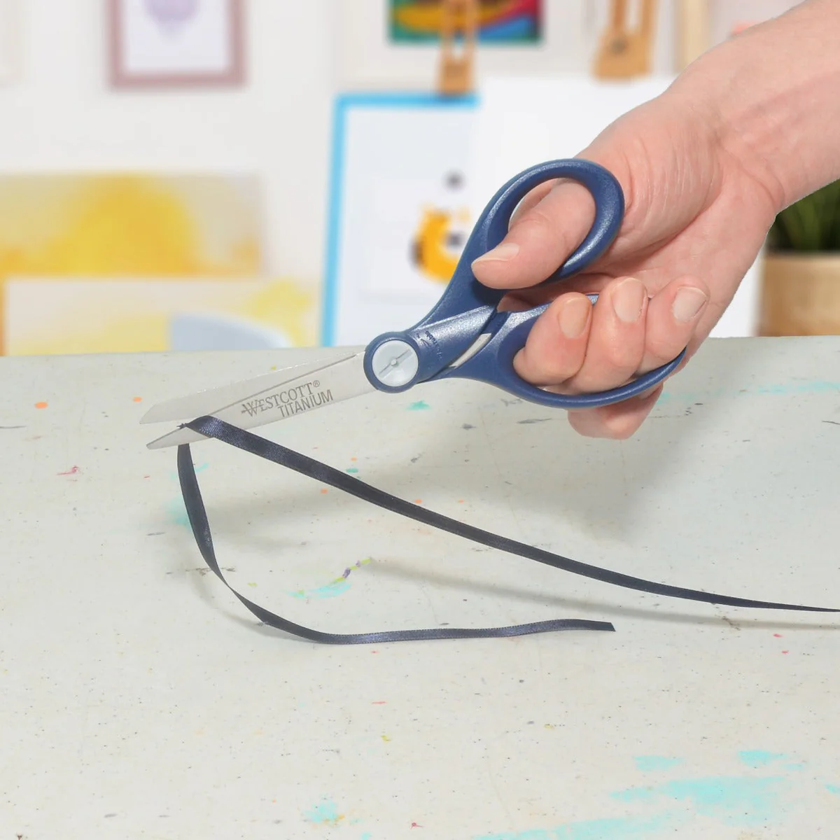 Westcott 8" Straight Hard Handle Titanium Bonded Glide Scissors (17810) - Image 2
