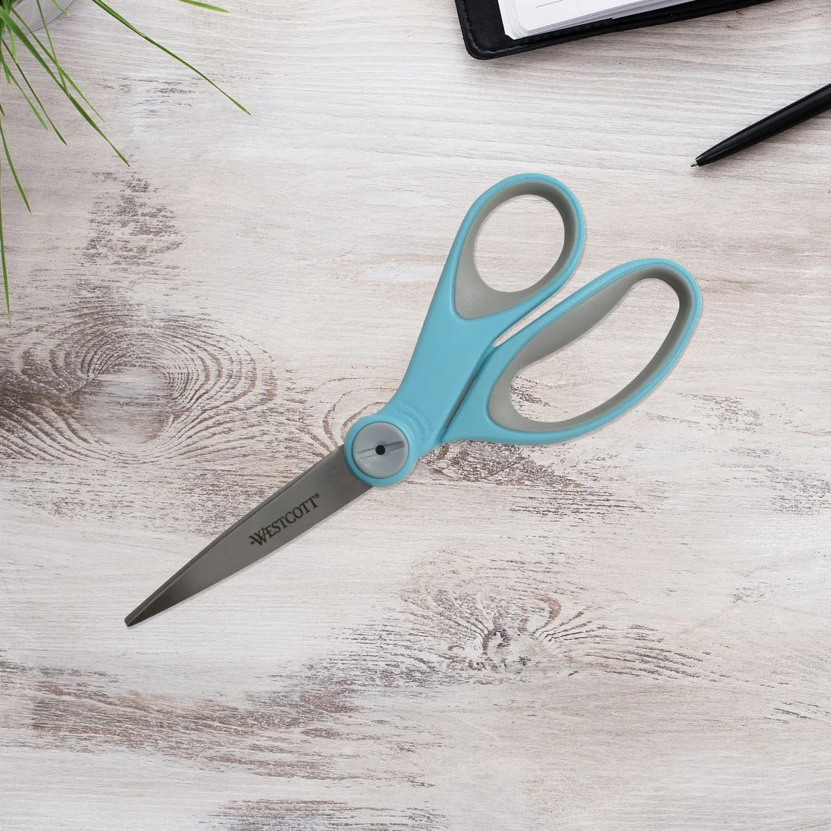 Westcott 8" Straight Stainless Steel Glide Scissors (17811) - Image 6
