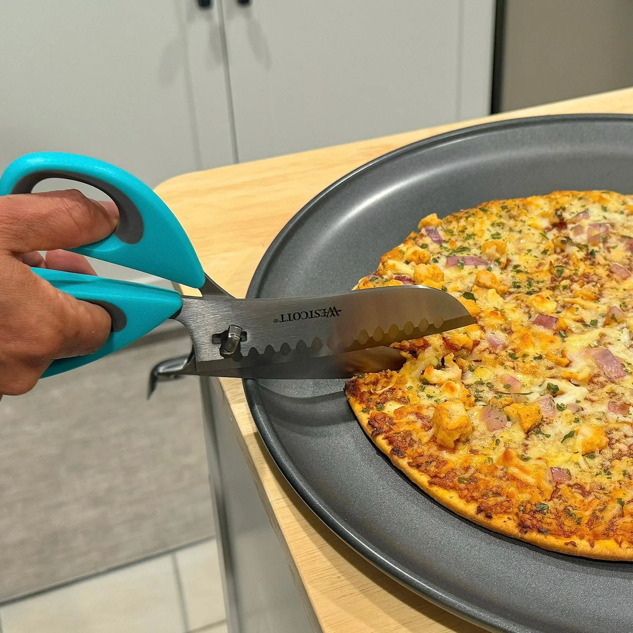 Westcott 9" Titanium Bonded Soft Handle Kitchen Pizza Scissors, Teal (00825) - Image 10