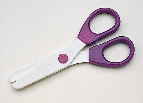 Westcott Child Safety All Nylon Scissors, 5-Inch, Blunt, Color may Vary (15315) - Image 3