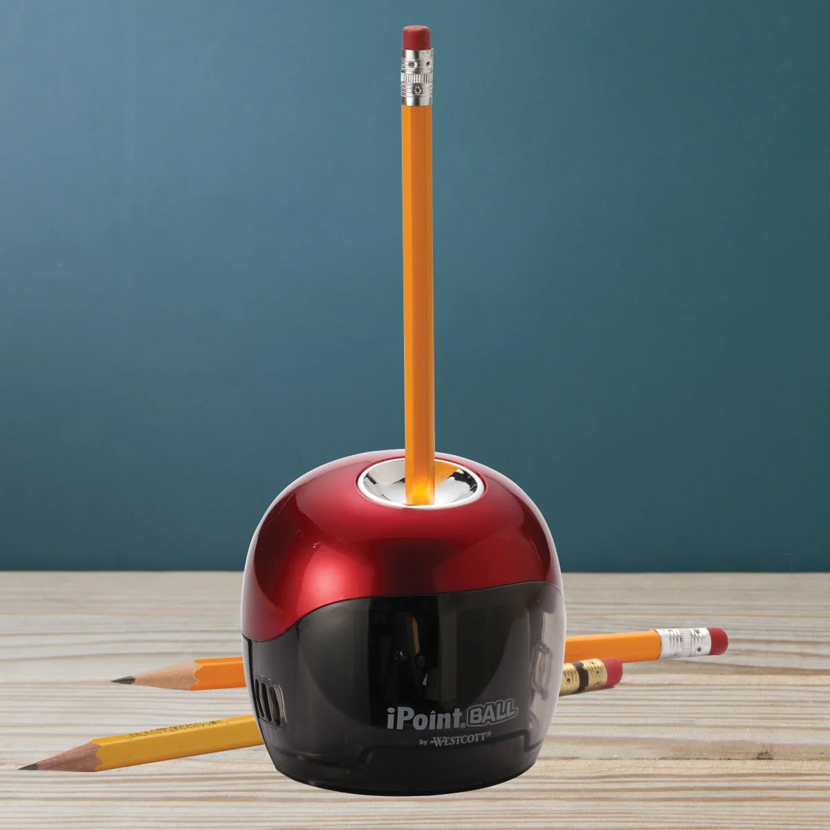 Westcott iPoint Ball Pencil Sharpener, Red/Black (15570) - Image 5