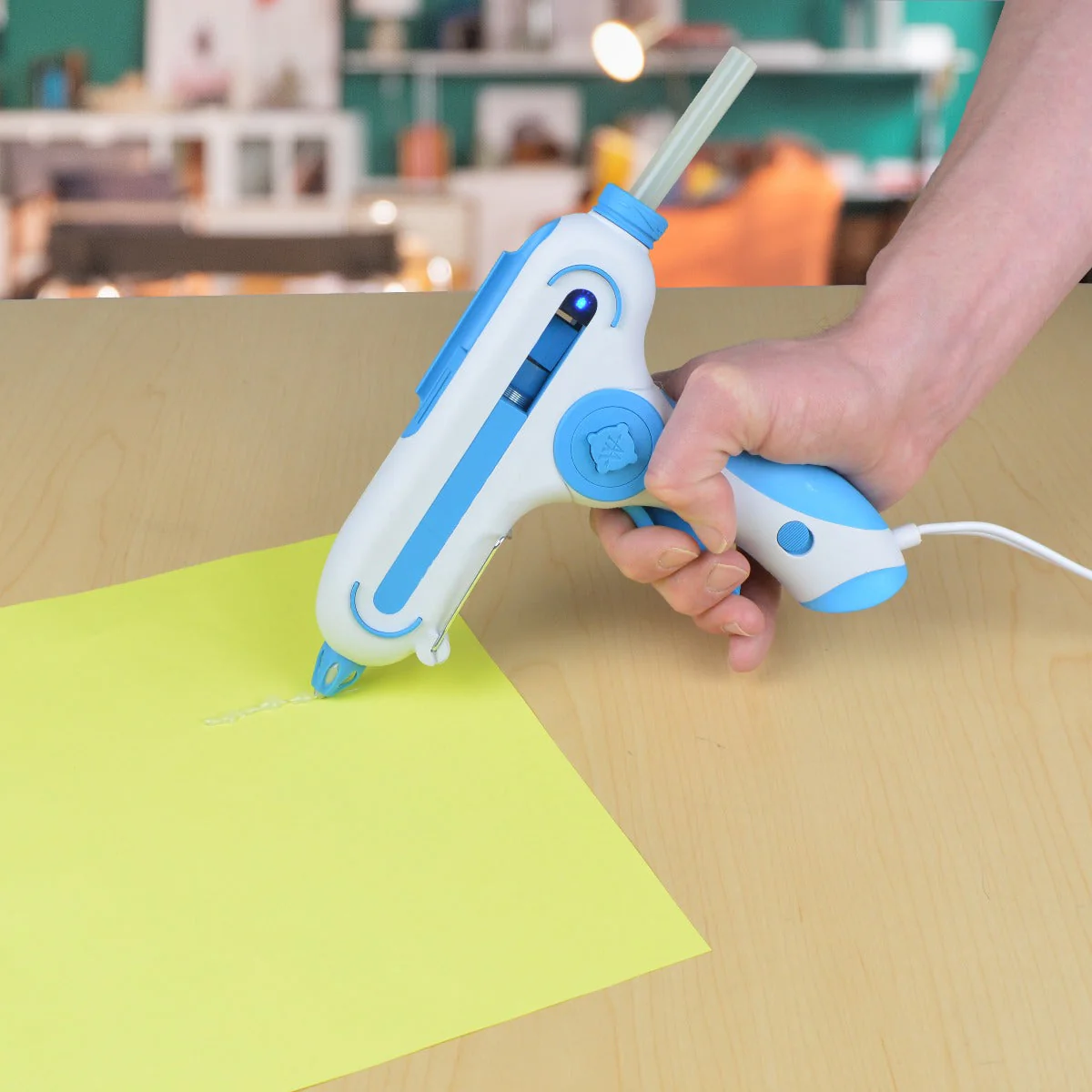 Westcott Premium Large Hot Glue Gun, 100 Watt (17116) - Image 11